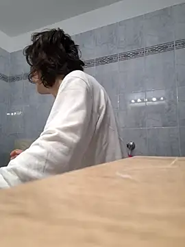 Piediniecollant online show from 12.02.25