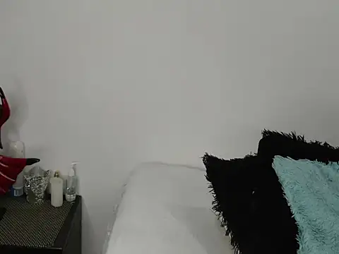 EmmilyConnor online show from 02.10.26