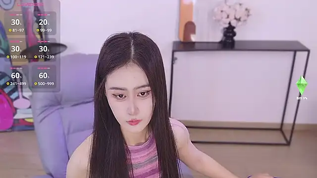 Snapshot of JoJo-ovo chatting on 11.12.25 JoJo-ovo online show from 11.12.25