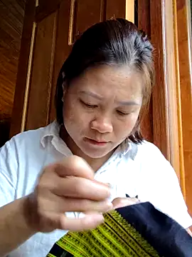 Snapshot of Nana_xinh chatting on 11.06.25 Nana xinh online show from 11.06.25