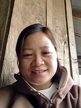 Snapshot of Nana_xinh chatting on 11.10.25 Nana xinh online show from 11.10.25