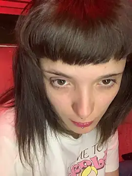 Snapshot of xlucifer13 chatting on 11.05.25 xlucifer13 online show from 11.05.25