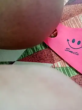 Snapshot of Laal_Parilove chatting on 12.05.25 Laal Parilove online show from 12.05.25