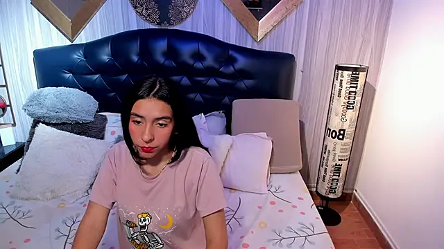 Snapshot of shirley_sweet_ chatting on 10.30.25 shirley sweet  online show from 10.30.25