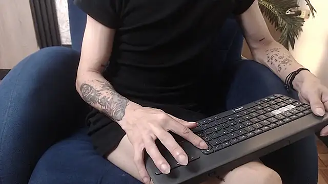 Nick carterr  online show from 01.08.26