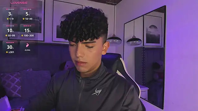 Niick Twiink online show from 11.27.25