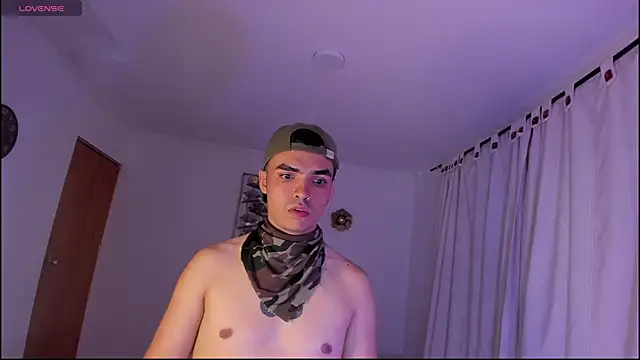 Snapshot of nicoking2025 chatting on 10.31.25 nicoking2025 online show from 10.31.25