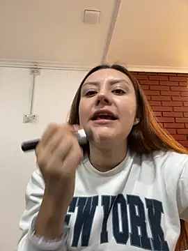 Adrimaretti online show from 10.29.25