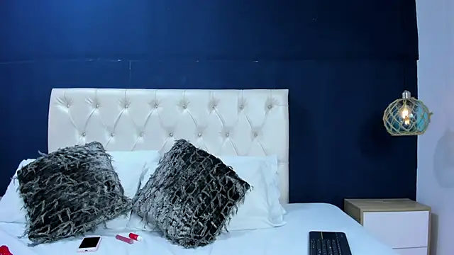 Kim Luna1 online show from 11.08.25