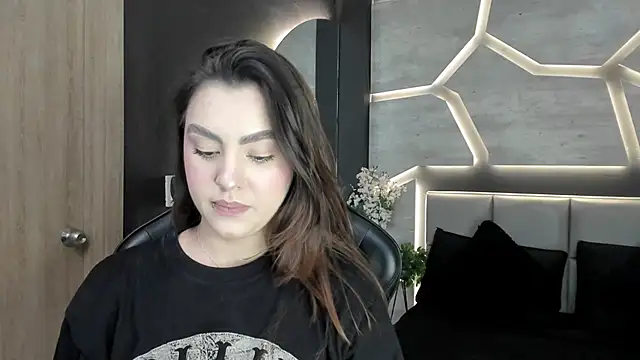 Snapshot of DakotaRussell_ chatting on 01.07.26 DakotaRussell online show from 01.07.26