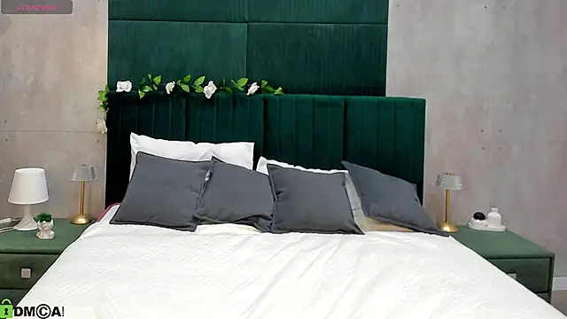 Melanie Ryer online show from 11.21.25