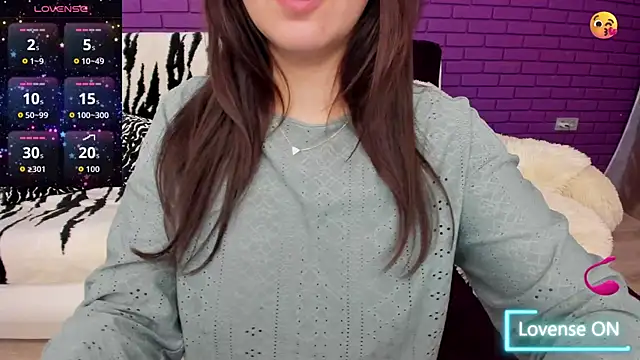 GlowMimi online show from 12.04.25