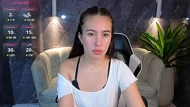 Snapshot of Nikka_Tx chatting on 04.09.26 Nikka Tx online show from 04.09.26