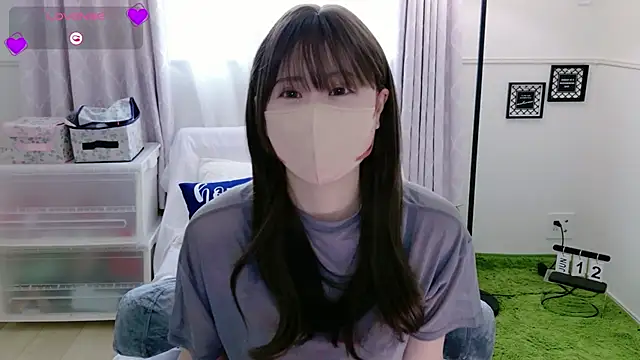 Snapshot of KIRINO_xx_ chatting on 06.12.26 KIRINO xx online show from 06.12.26