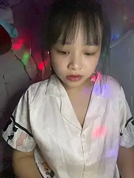 Snapshot of Tina-Marie chatting on 11.05.25 Tina-Marie online show from 11.05.25