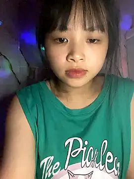 Snapshot of Tina-Marie chatting on 11.13.25 Tina-Marie online show from 11.13.25