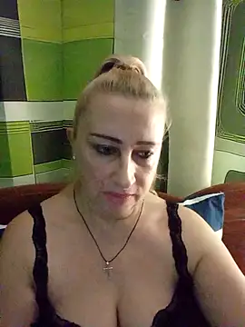 Esenia505 online show from 12.16.25