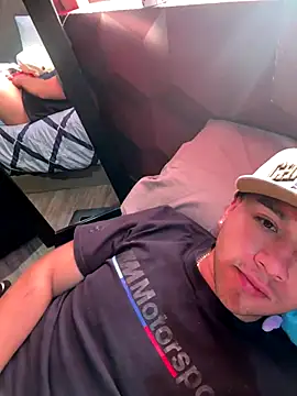 Snapshot of Bbydaddy_0 chatting on 10.28.25 Bbydaddy 0 online show from 10.28.25