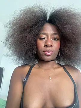 Snapshot of milarain chatting on 01.07.26 milarain online show from 01.07.26