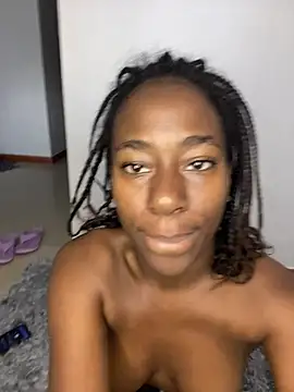 Snapshot of milarain chatting on 02.10.26 milarain online show from 02.10.26