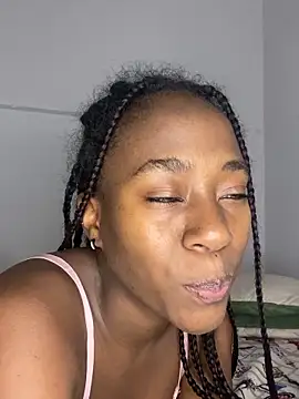 Snapshot of milarain chatting on 03.11.26 milarain online show from 03.11.26