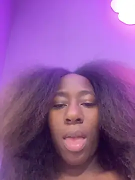 Snapshot of milarain chatting on 03.29.26 milarain online show from 03.29.26