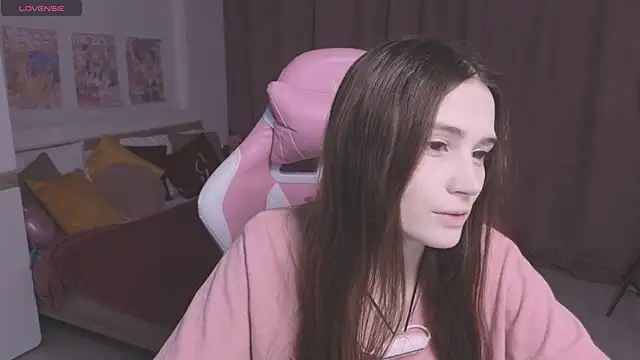 Hana Flo  online show from 11.14.25