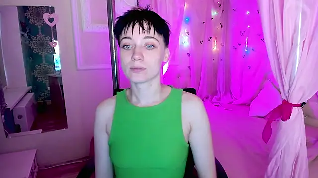 Snapshot of ErickaFetish chatting on 11.12.25 ErickaFetish online show from 11.12.25