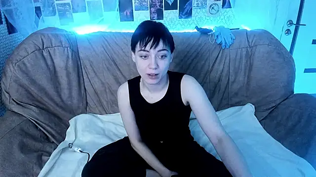 Snapshot of ErickaFetish chatting on 12.01.25 ErickaFetish online show from 12.01.25