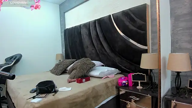 Lady Lure online show from 03.13.26