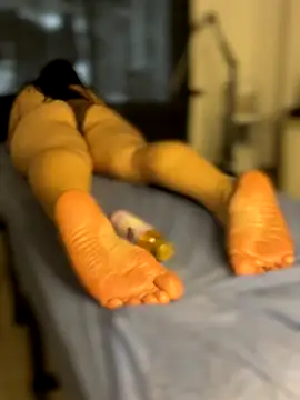 Snapshot of Vickybon chatting on 11.08.25 Vickybon online show from 11.08.25