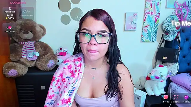 Emma boo online show from 01.12.26