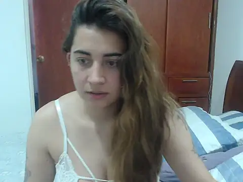 Snapshot of tonny_and_talia chatting on 10.30.25 tonny and talia online show from 10.30.25