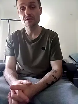 Snapshot of Caliguy36 chatting on 03.18.26 Caliguy36 online show from 03.18.26