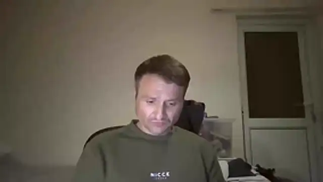 Snapshot of Caliguy36 chatting on 06.05.26 Caliguy36 online show from 06.05.26