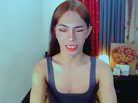 Snapshot of EXOTICGEORGINA chatting on 11.22.25 EXOTICGEORGINA online show from 11.22.25