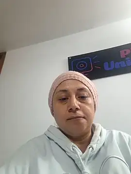 Caroline belle online show from 11.08.25