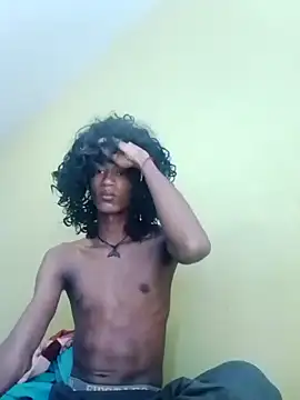 Snapshot of skinniyGabriel chatting on 11.11.25 skinniyGabriel online show from 11.11.25