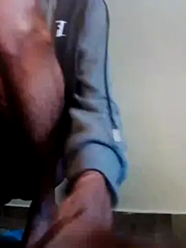 Snapshot of skinniyGabriel chatting on 11.19.25 skinniyGabriel online show from 11.19.25