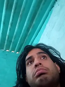 Snapshot of yuhenthr chatting on 11.10.25 yuhenthr online show from 11.10.25