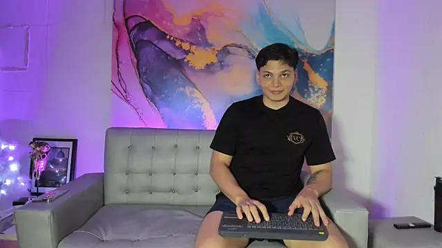 Snapshot of pinksmile_1 chatting on 01.11.26 pinksmile 1 online show from 01.11.26