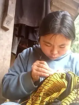 Snapshot of matbiec- chatting on 11.01.25 matbiec- online show from 11.01.25