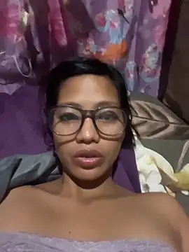 Snapshot of hottiebabe23 chatting on 11.03.25 hottiebabe23 online show from 11.03.25