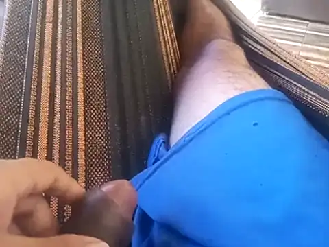 Snapshot of Ferreira87 chatting on 11.21.25 Ferreira87 online show from 11.21.25