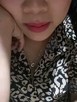 Snapshot of Nul-chal chatting on 11.06.25 Nul-chal online show from 11.06.25