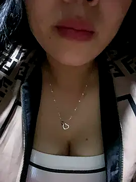 Snapshot of Nul-chal chatting on 11.07.25 Nul-chal online show from 11.07.25