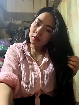 Snapshot of Nul-chal chatting on 11.08.25 Nul-chal online show from 11.08.25