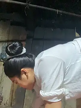 Snapshot of Nul-chal chatting on 11.12.25 Nul-chal online show from 11.12.25