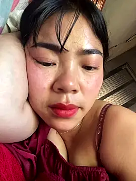 Snapshot of Nul-chal chatting on 12.02.25 Nul-chal online show from 12.02.25