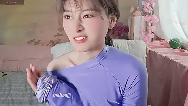 MsTipsy  online show from 04.25.26